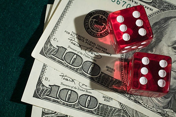 Real-time betting interface showing Dream Catcher wheel and live dealer feed on sizi99 slot